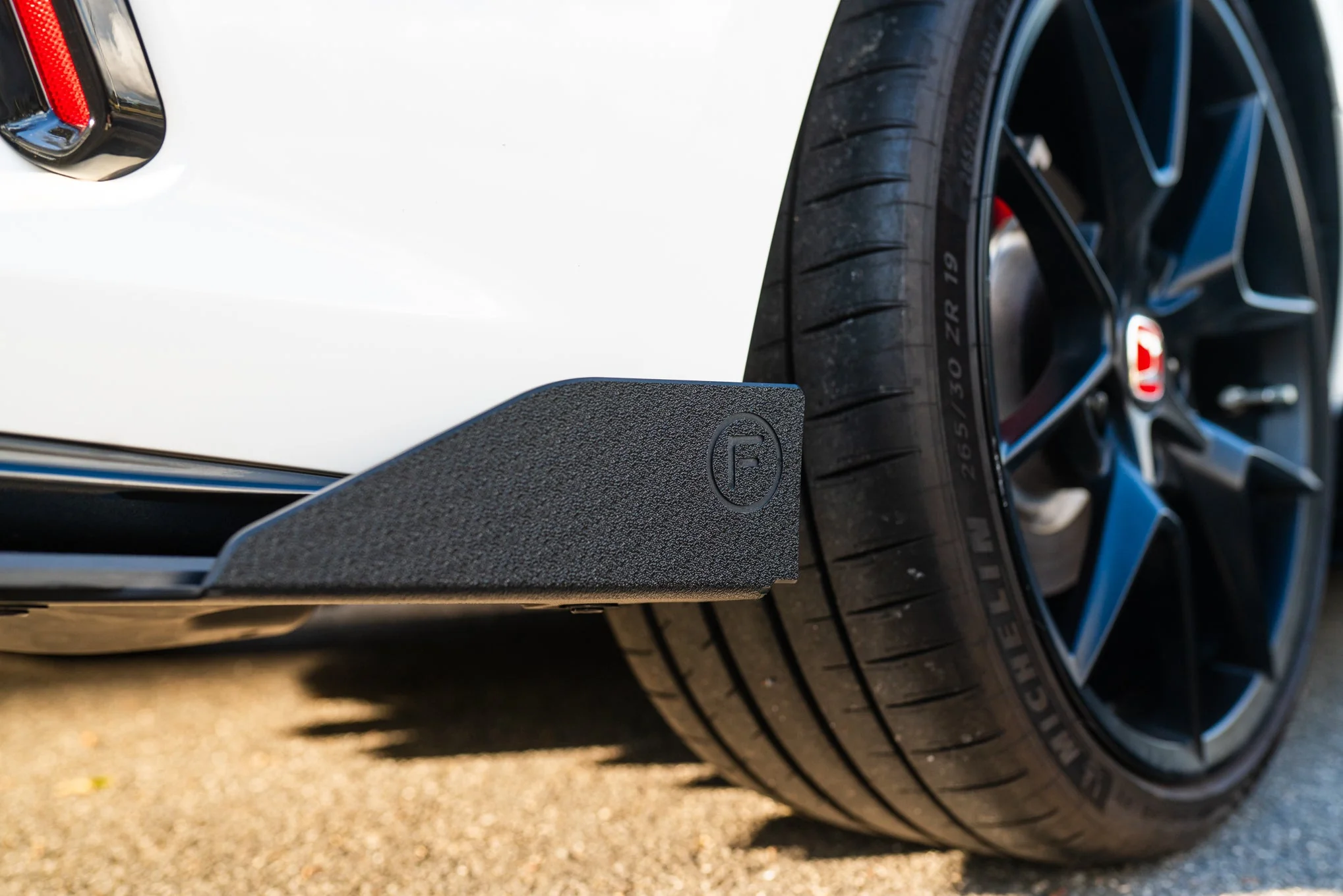 FL5 Civic Type R Rear Spats - Image 20