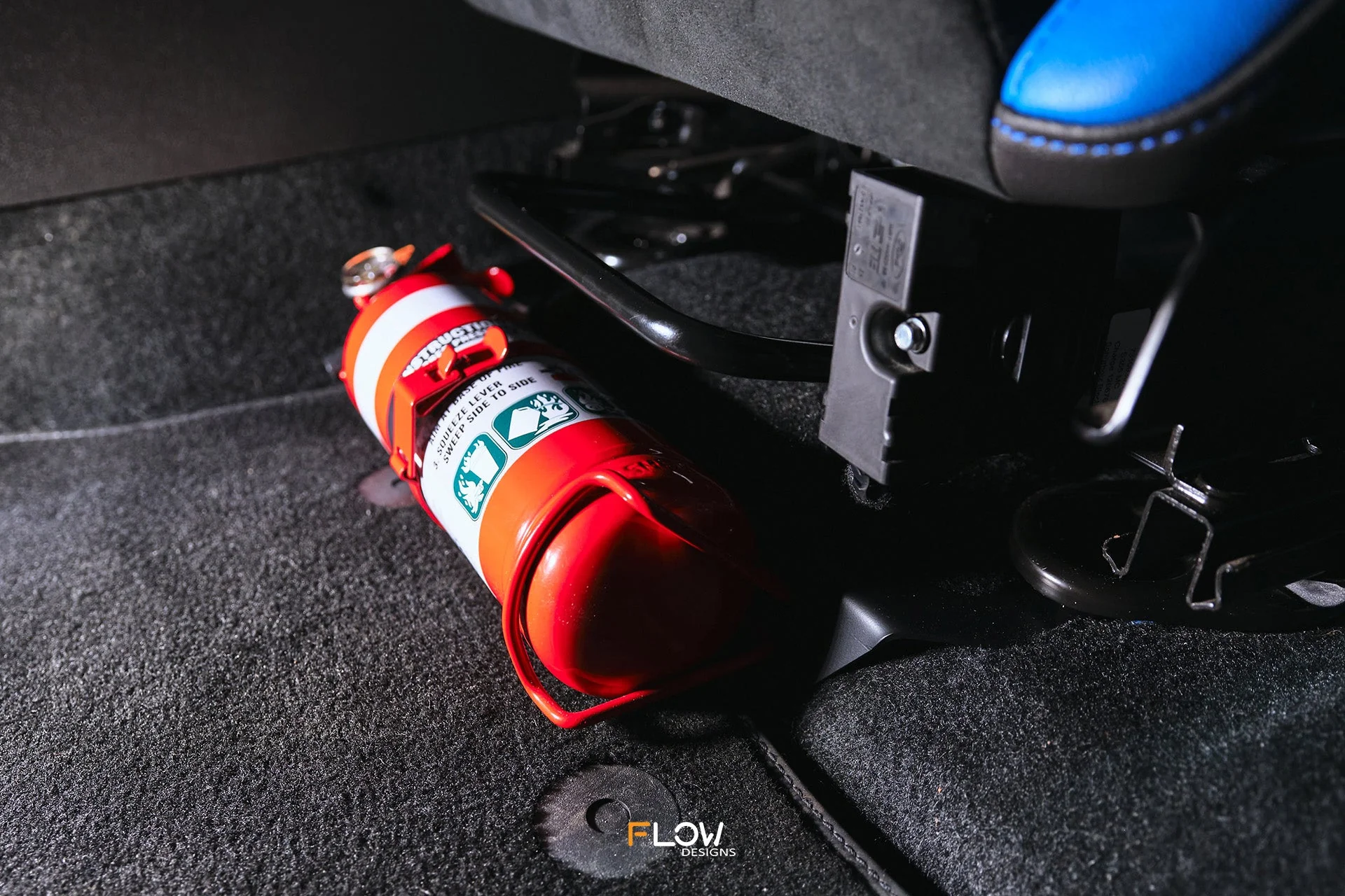 MK3 Focus RS Fire Extinguisher Bracket/Mount - Image 14