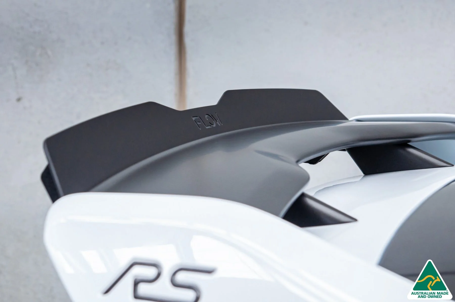 MK3 Focus RS Rear Spoiler Extension - Image 16
