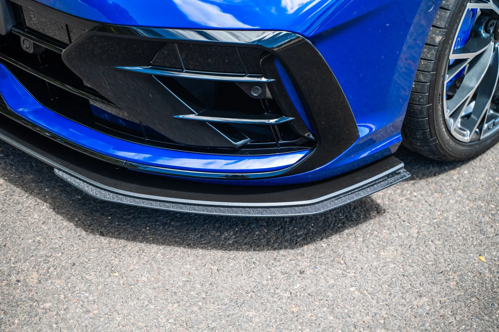 MK8.5 Golf R Front Lip Splitter Extensions - Image 10