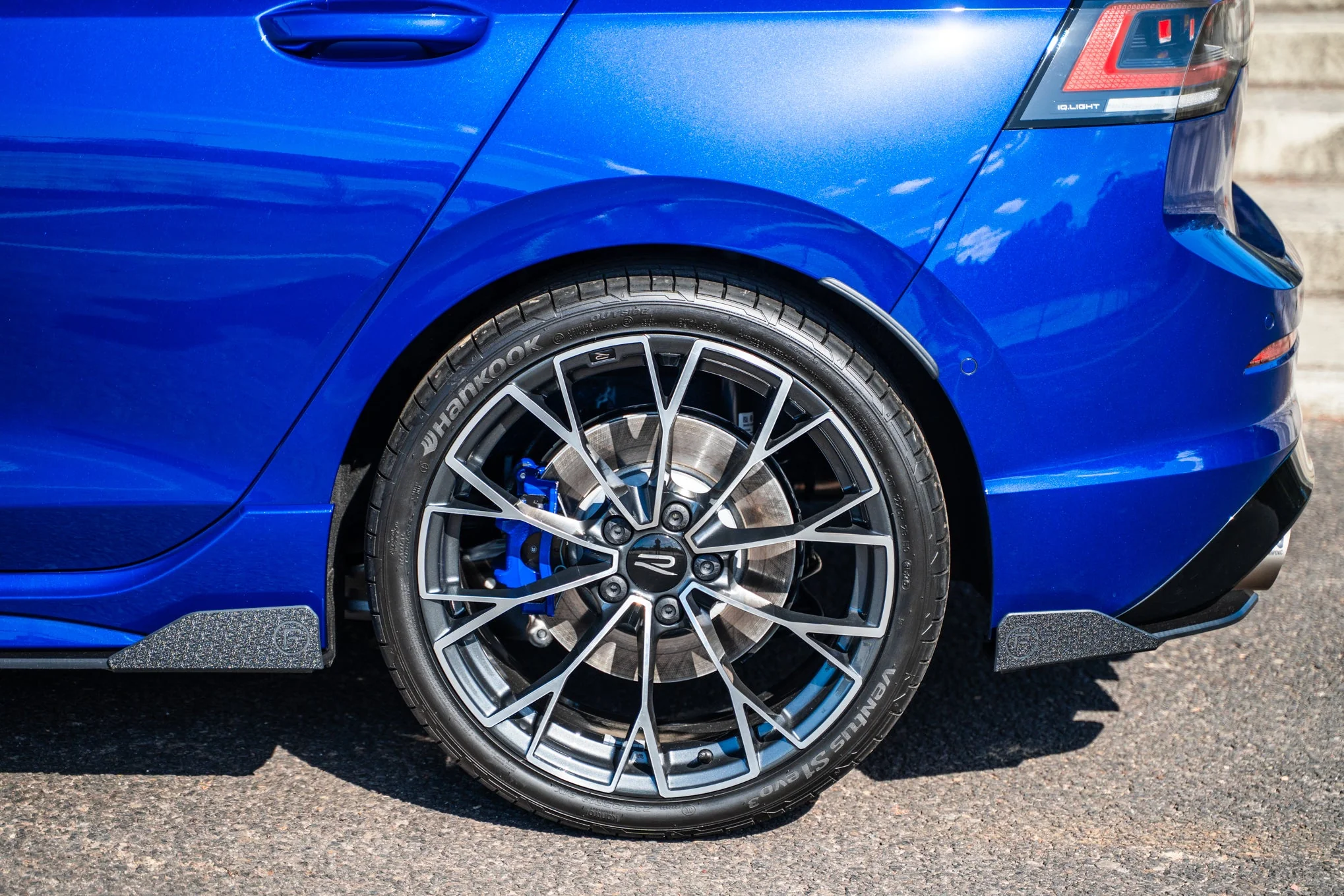 MK8.5 Golf R Side Skirt Splitter Winglets - Image 6