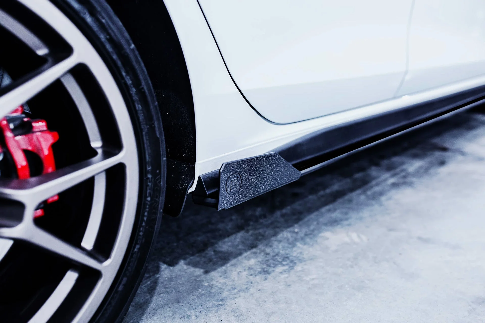 MK8 Golf GTI Side Skirt Splitters - Image 11
