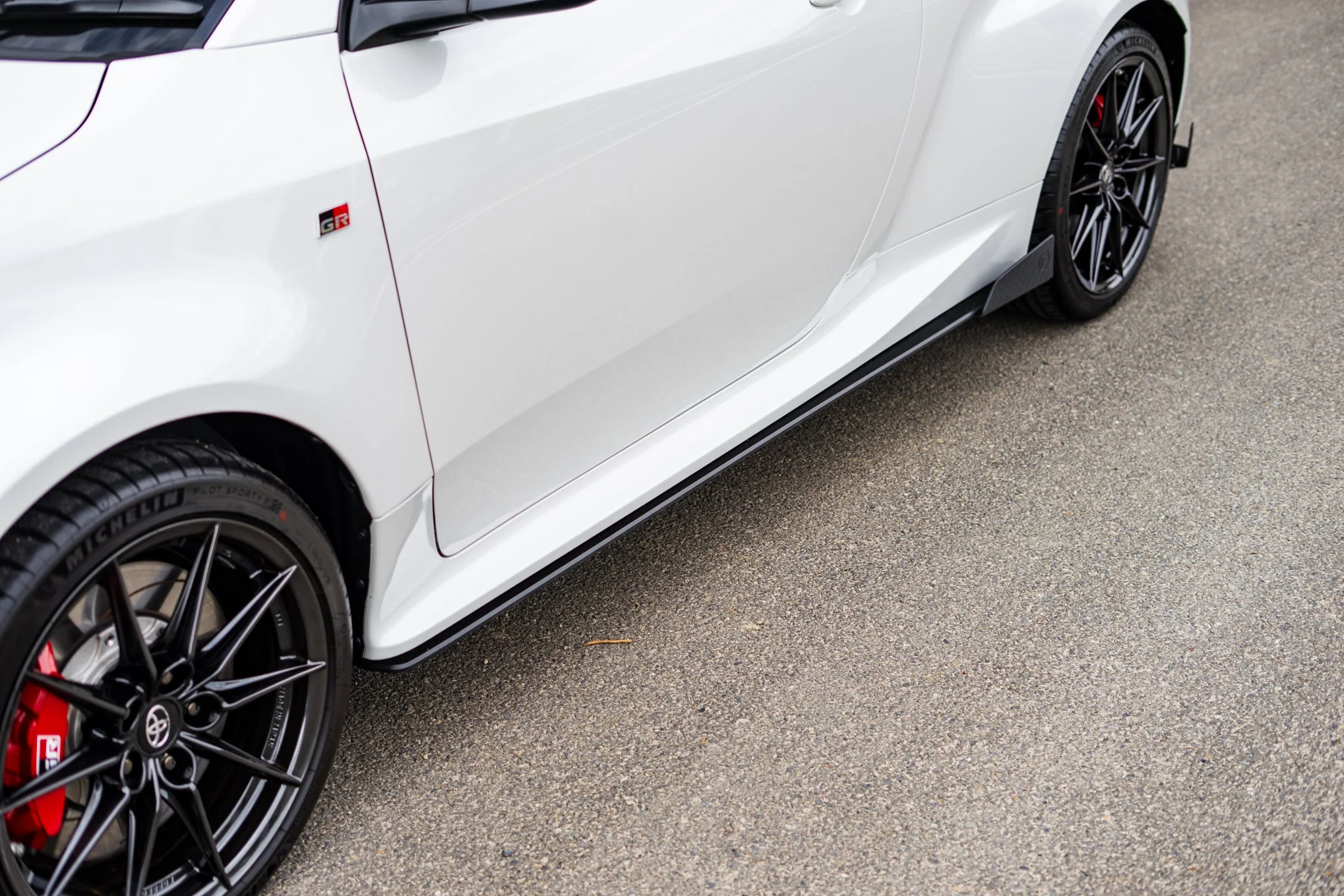 Toyota Yaris GR Gen2 2025 Side Splitter - Image 11